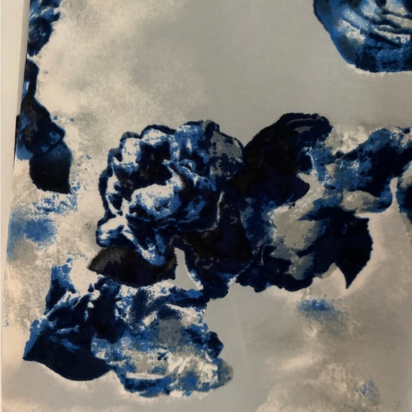 BCBG Sleeveless Floral-Print Sheath Dress - Size 6 - NWT - Mesh detail - Picture 8 of 8